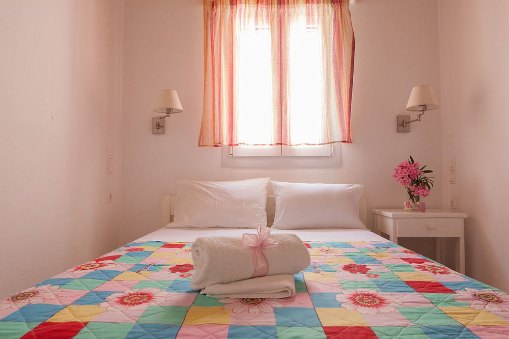 אנטיפארוס Ergina Summer Resort מראה חיצוני תמונה
