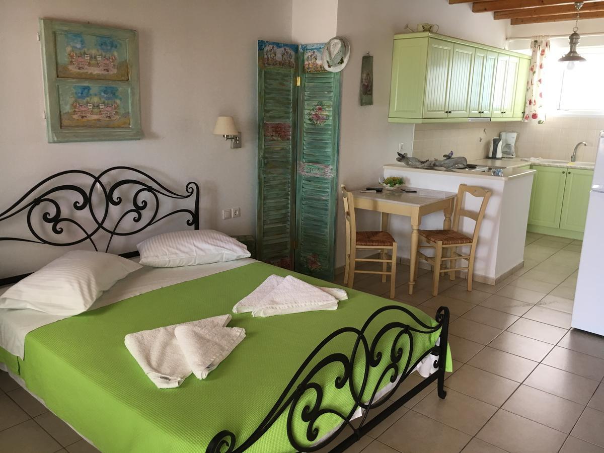 אנטיפארוס Ergina Summer Resort מראה חיצוני תמונה