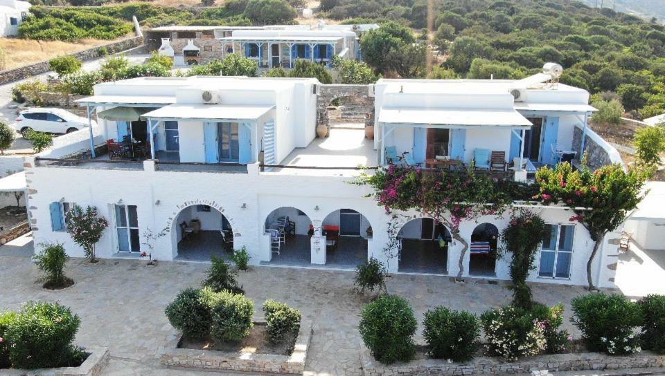 אנטיפארוס Ergina Summer Resort מראה חיצוני תמונה